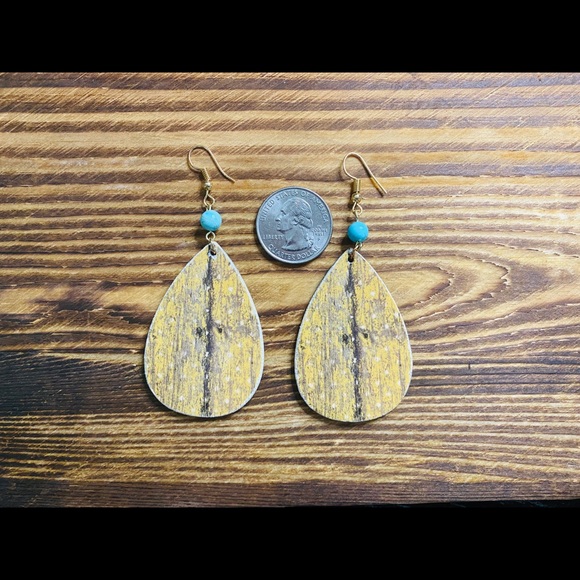 Handmade paper distressed wood earrings. - Picture 3 of 3